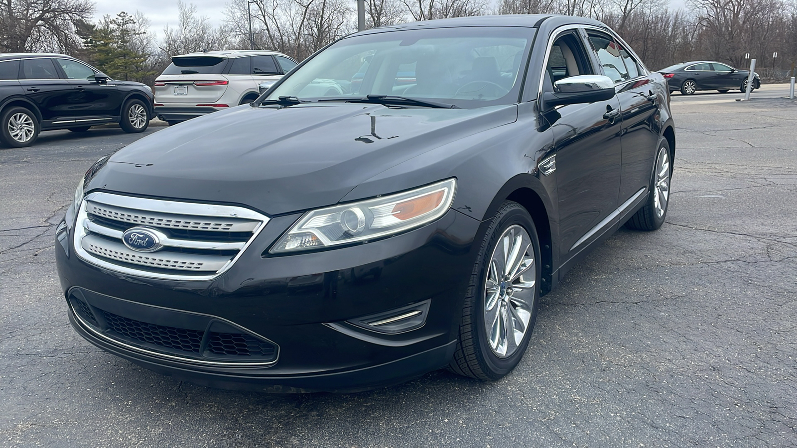 2010 Ford Taurus Limited 7
