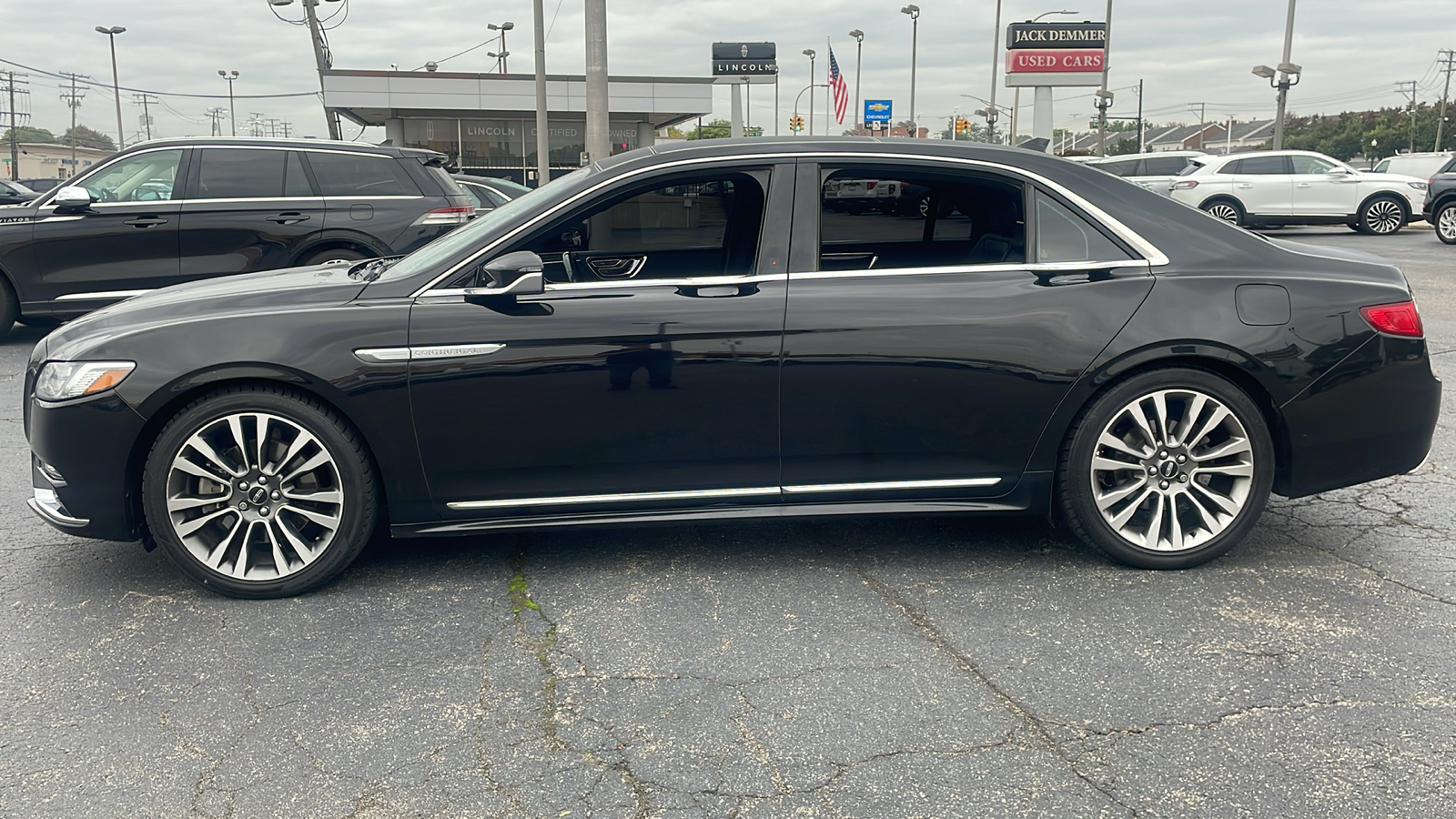 2019 Lincoln Continental Select 6