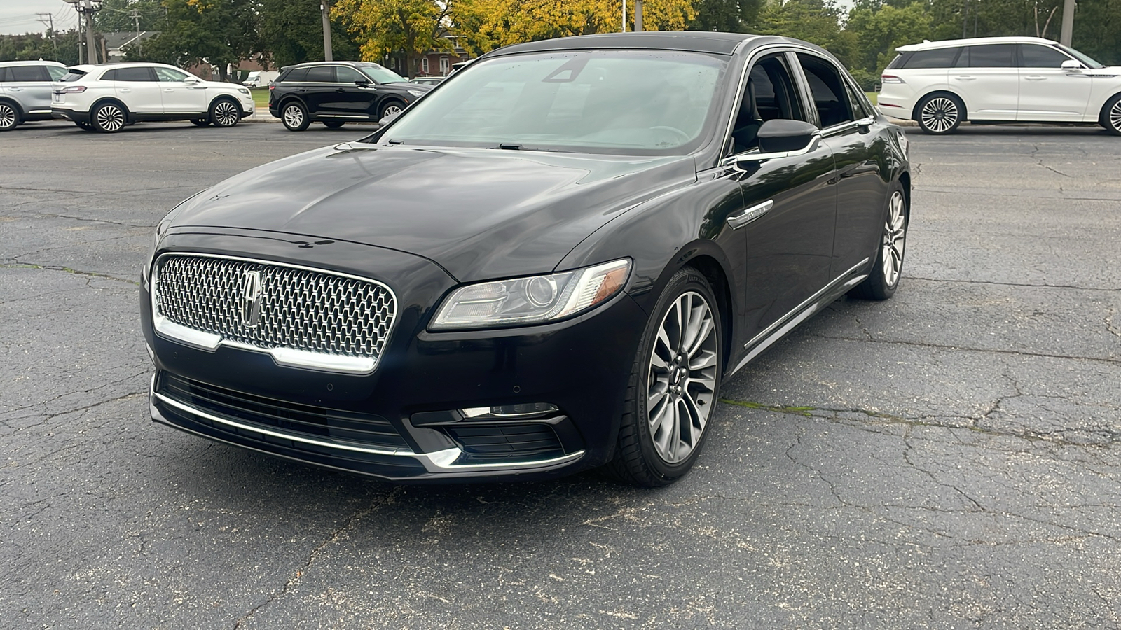 2019 Lincoln Continental Select 7