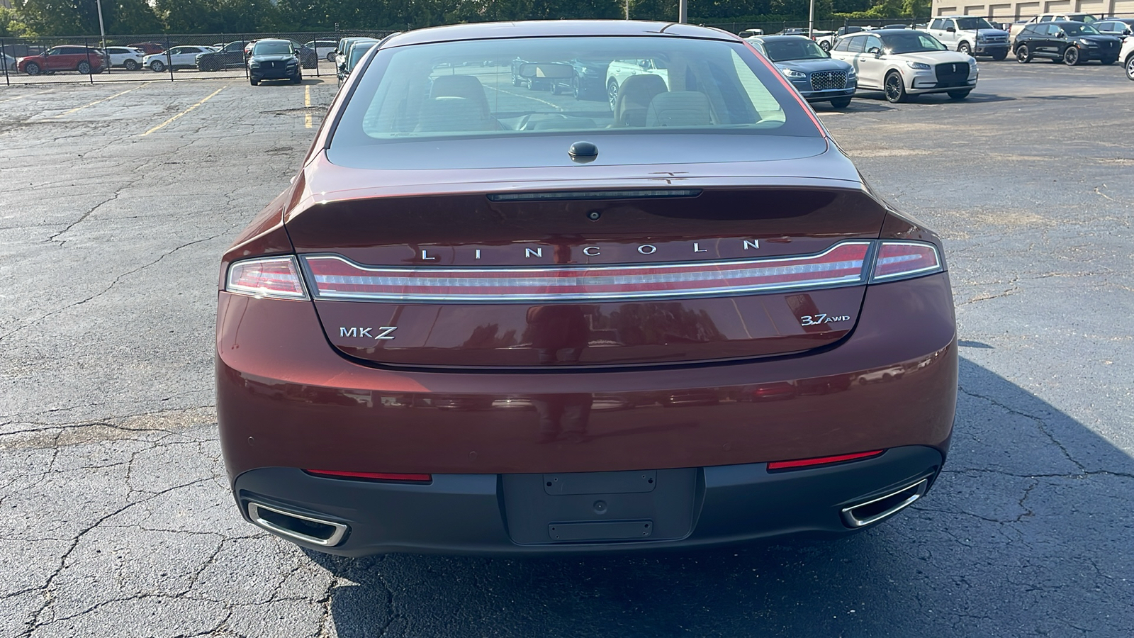 2015 Lincoln MKZ Base 31