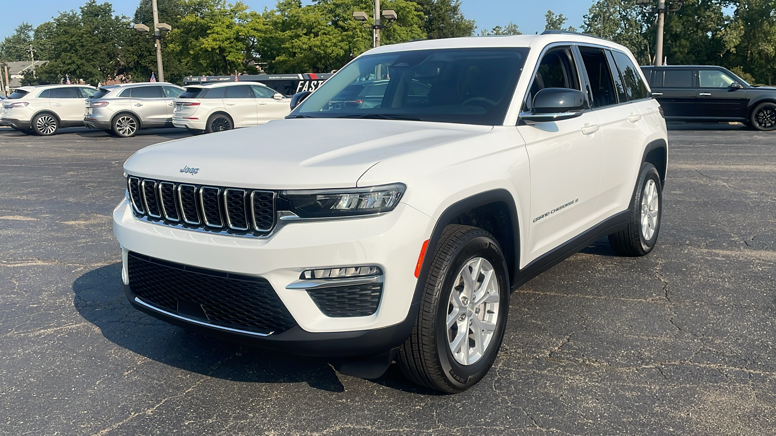 2023 Jeep Grand Cherokee Limited 7