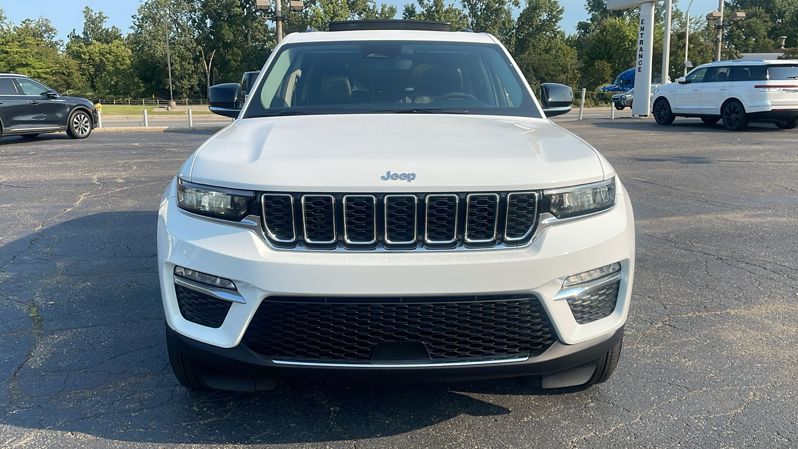 2023 Jeep Grand Cherokee Limited 38