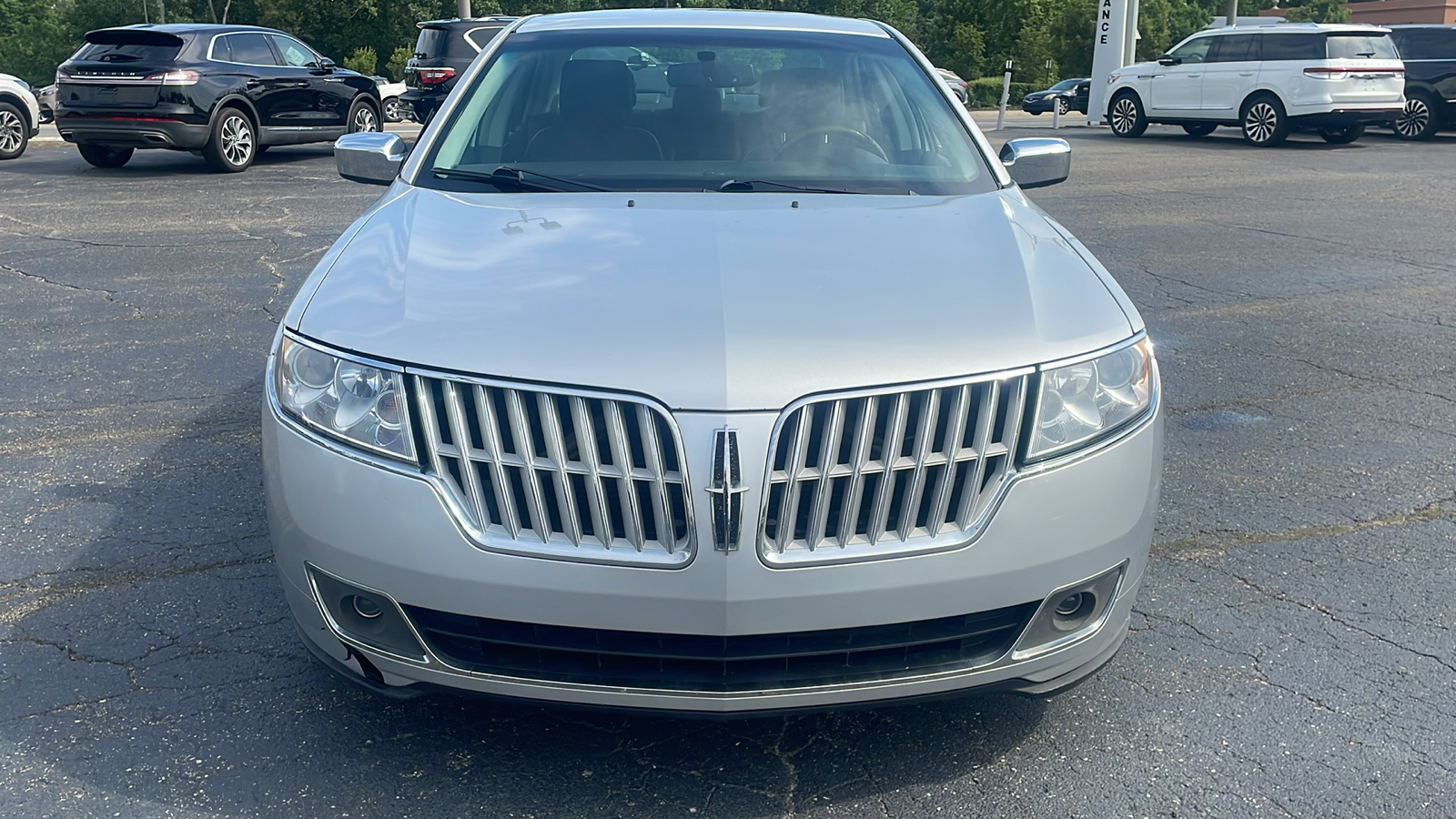 2012 Lincoln MKZ Base 28