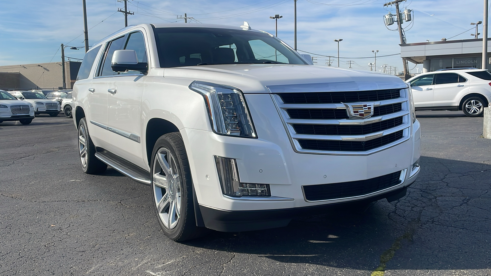 2017 Cadillac Escalade ESV Luxury 2