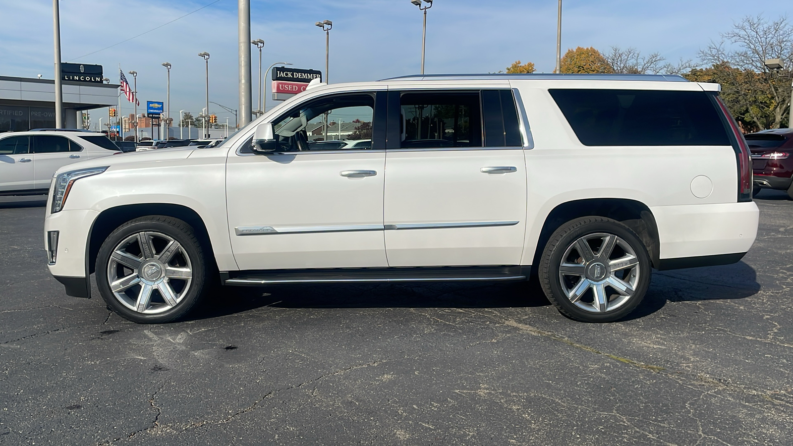 2017 Cadillac Escalade ESV Luxury 6