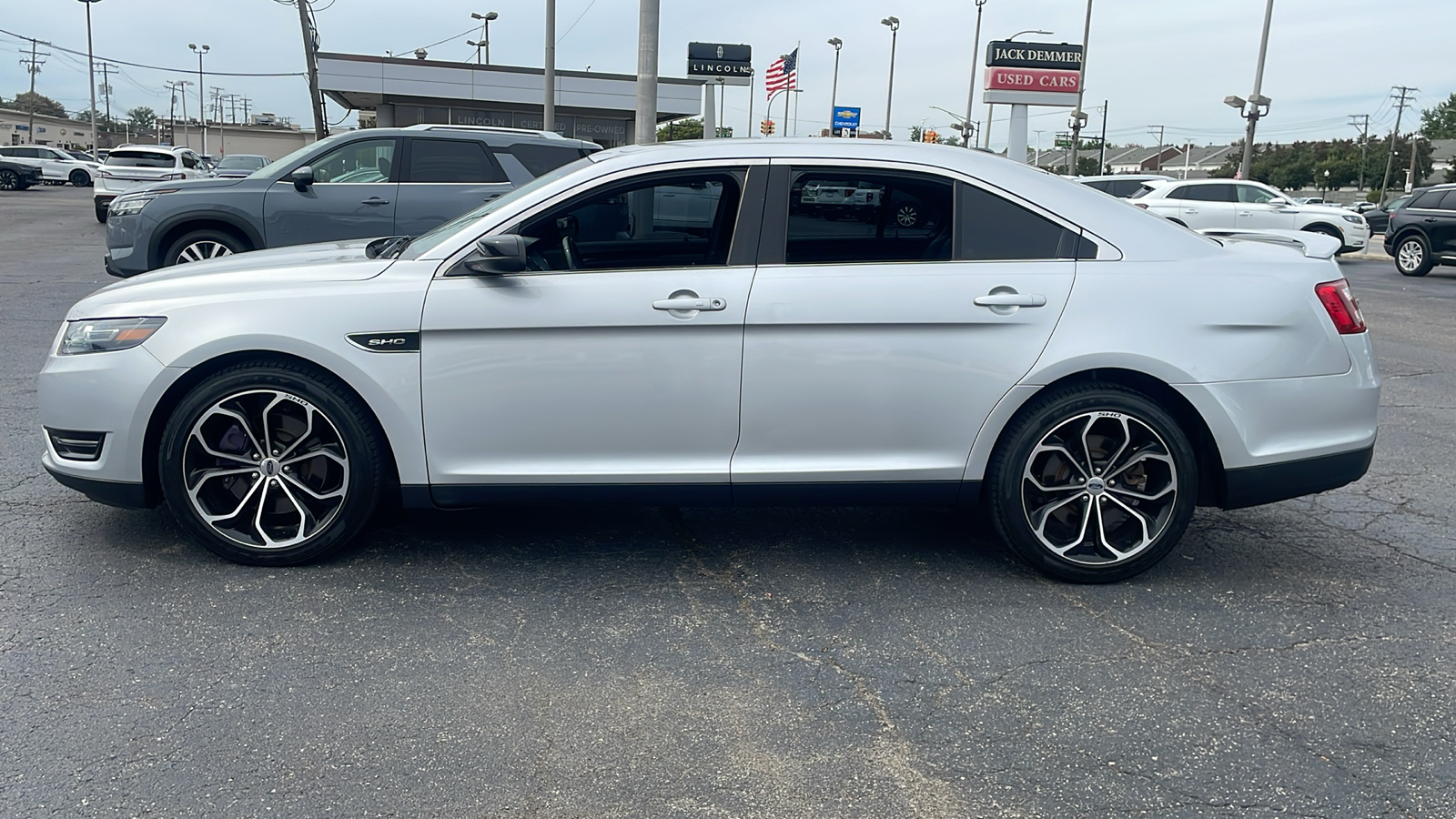 2017 Ford Taurus SHO 6