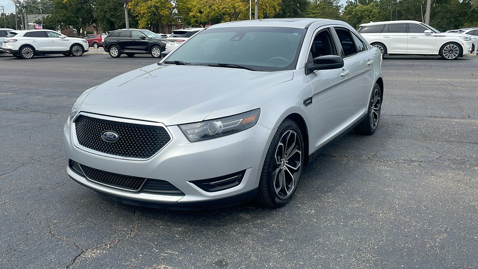 2017 Ford Taurus SHO 7