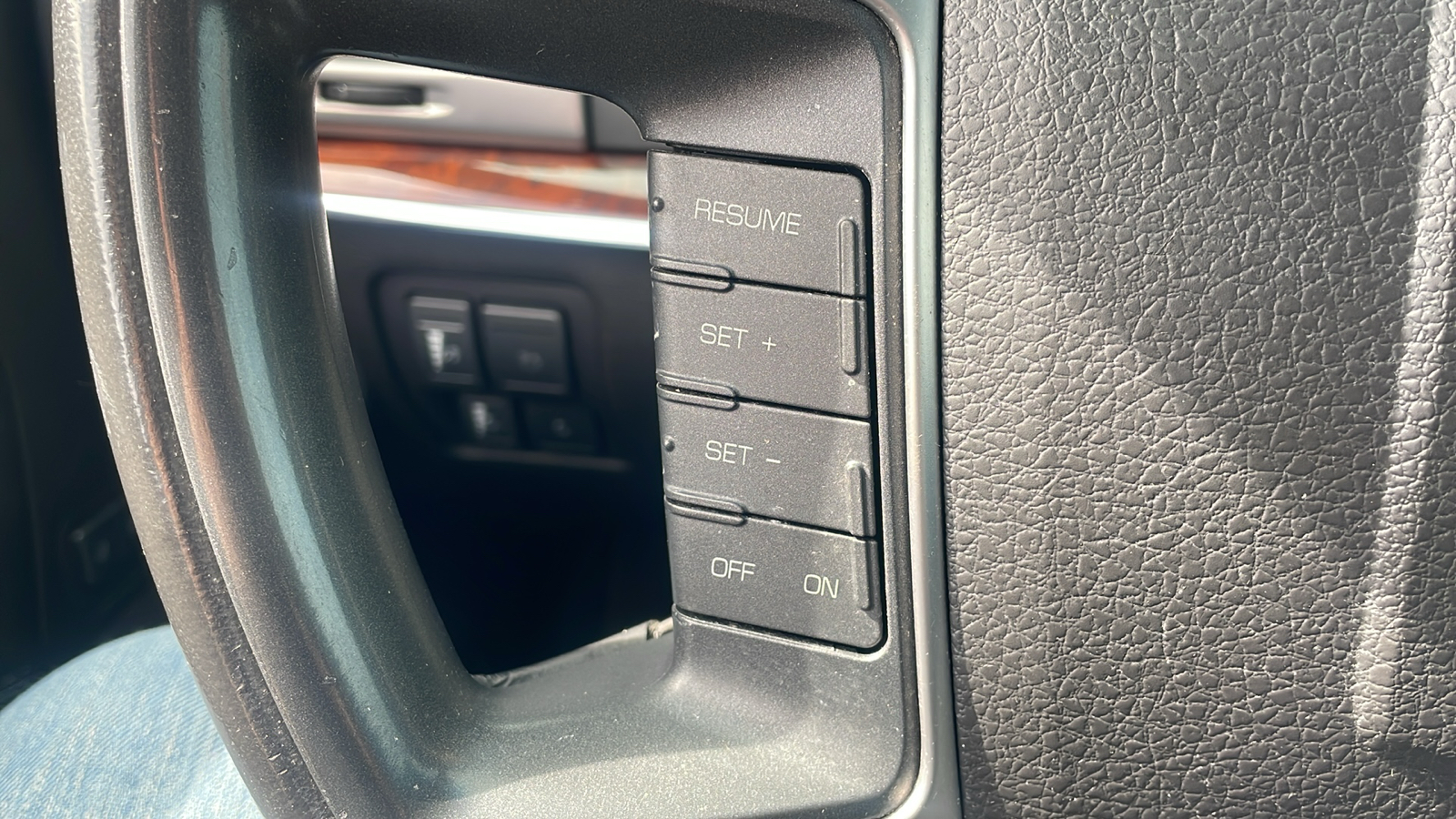 2012 Lincoln MKZ Base 14