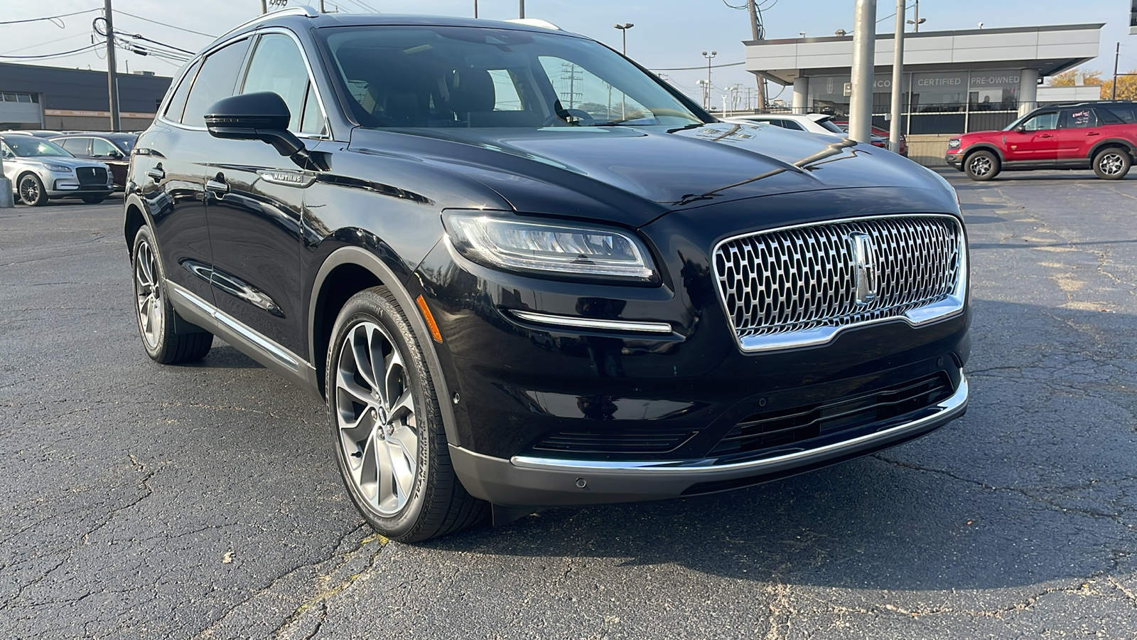 2022 Lincoln Nautilus Reserve 2