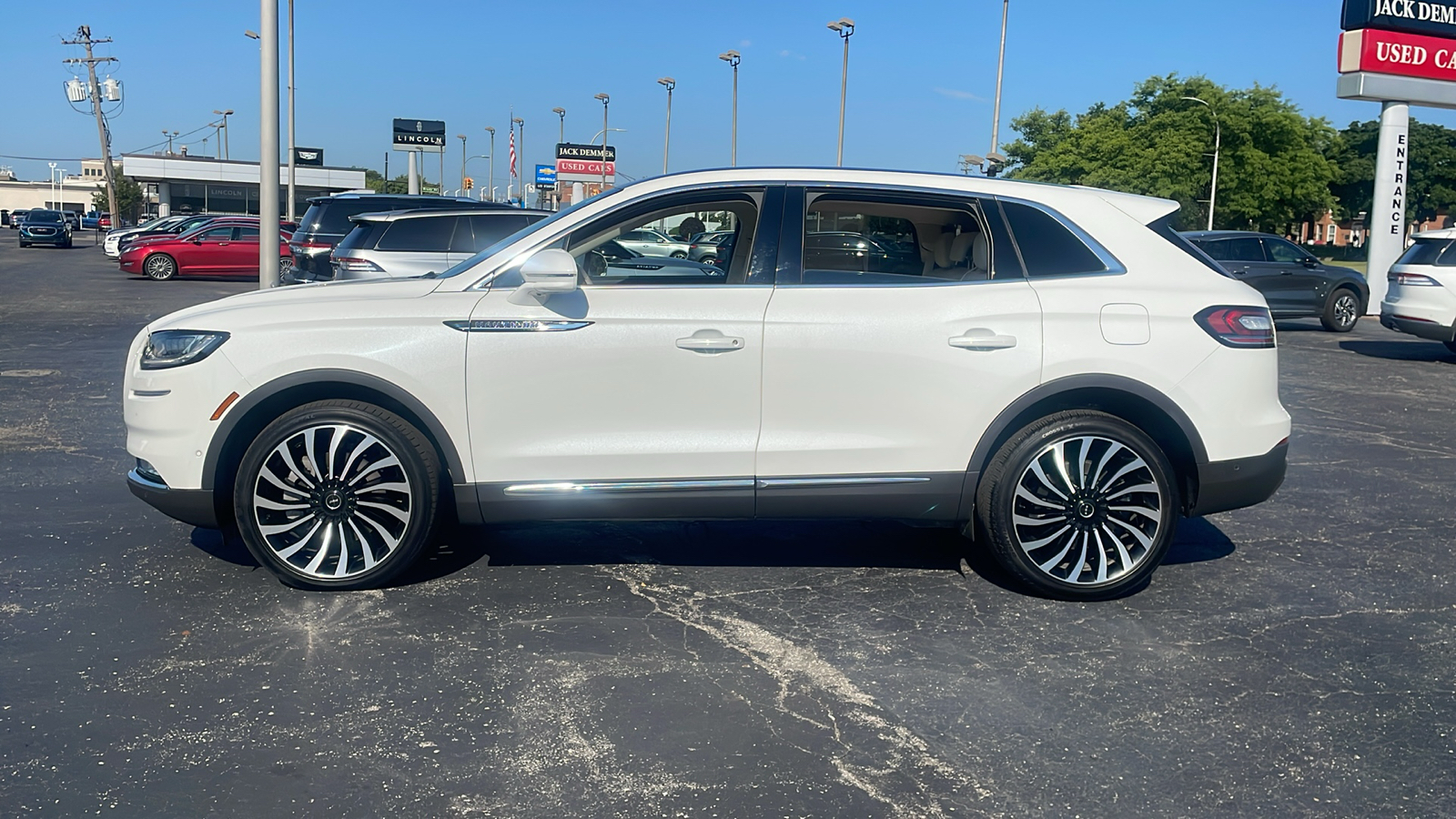 2022 Lincoln Nautilus Black Label 6