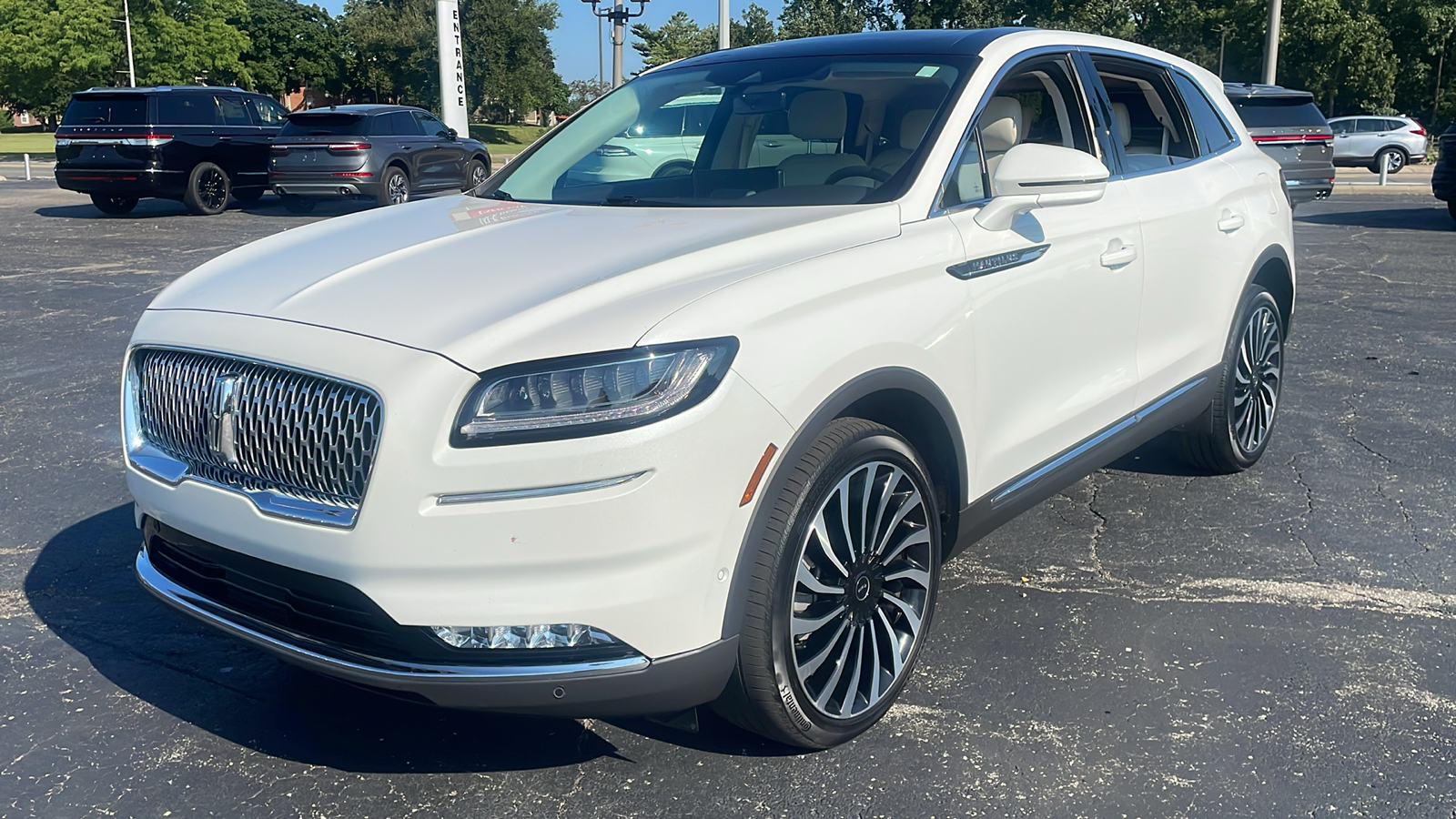 2022 Lincoln Nautilus Black Label 7