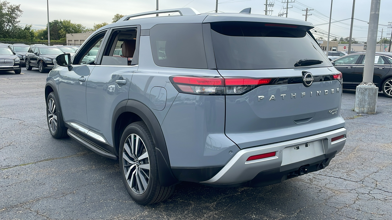 2022 Nissan Pathfinder Platinum 5