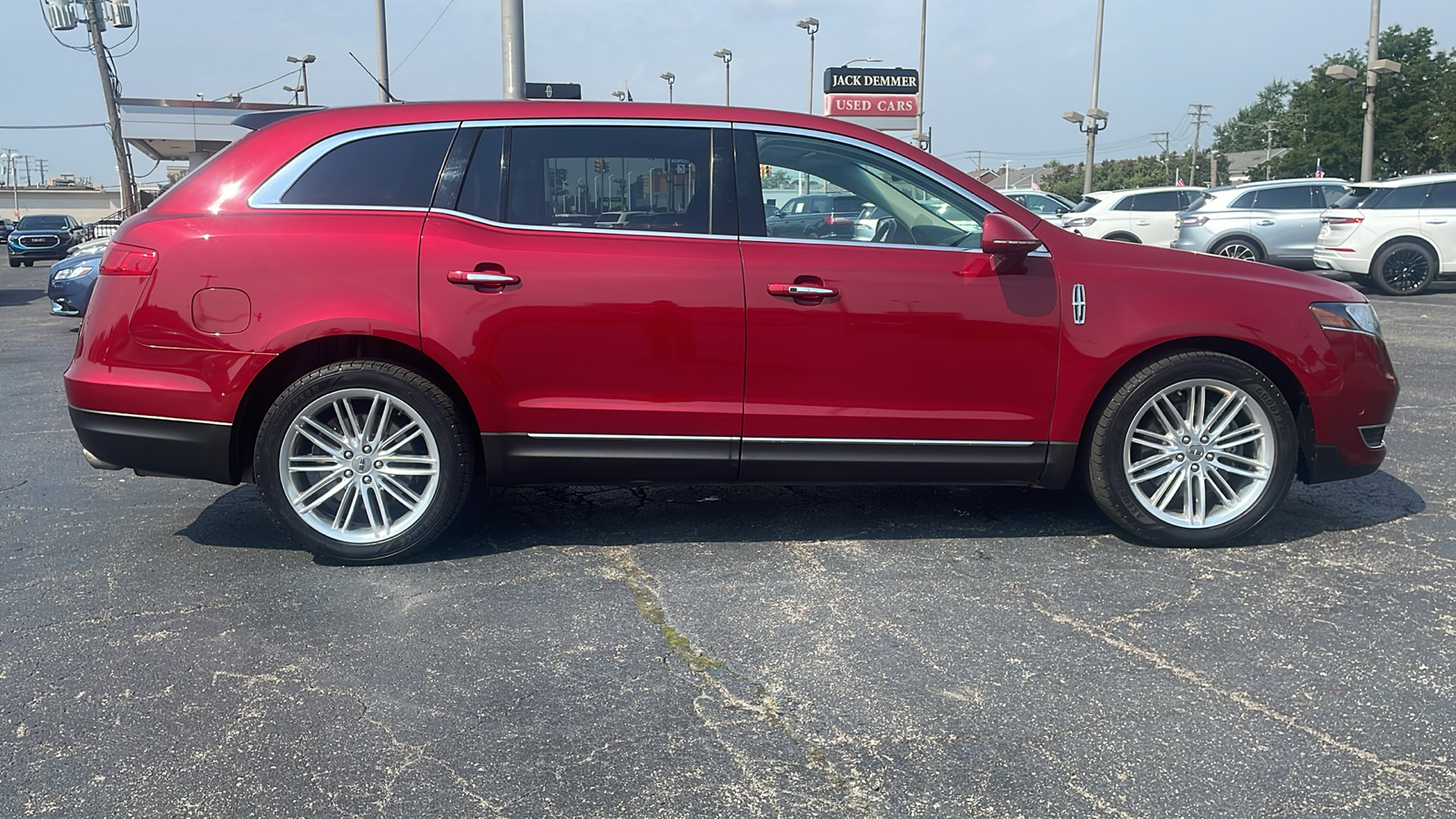 2018 Lincoln MKT Reserve 3