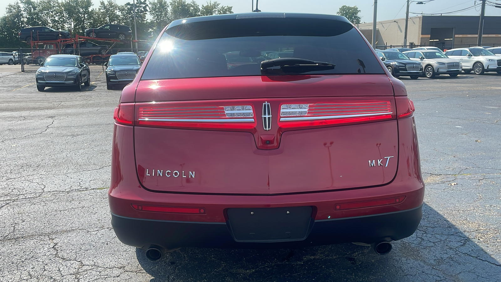 2018 Lincoln MKT Reserve 36