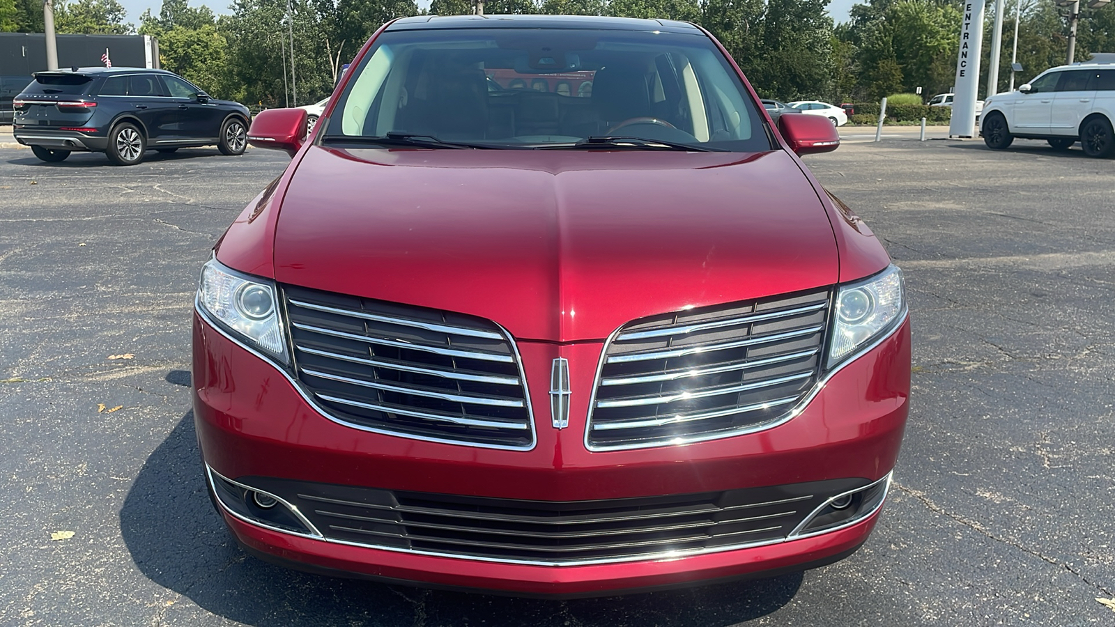 2018 Lincoln MKT Reserve 37