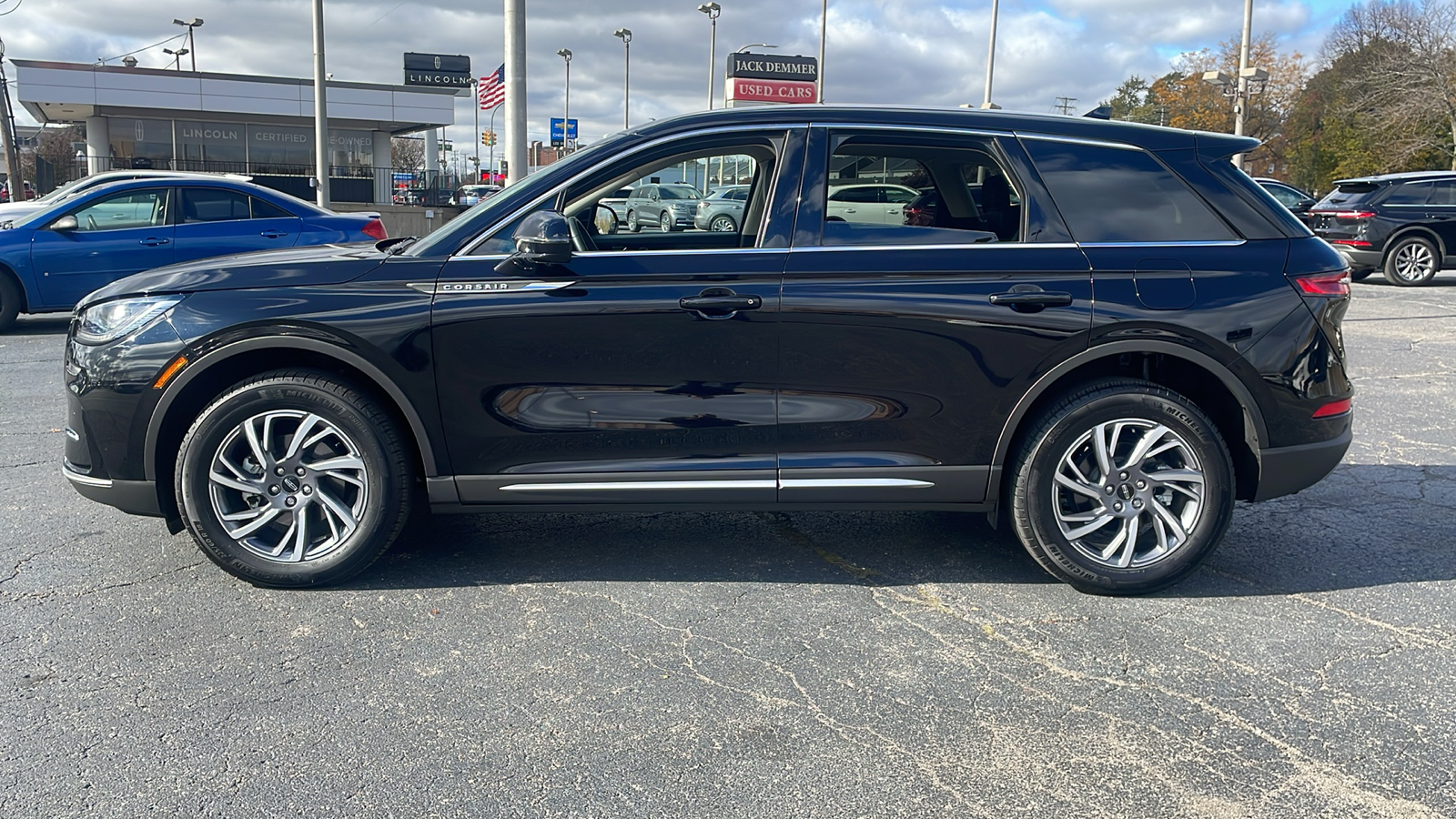 2023 Lincoln Corsair Standard 6