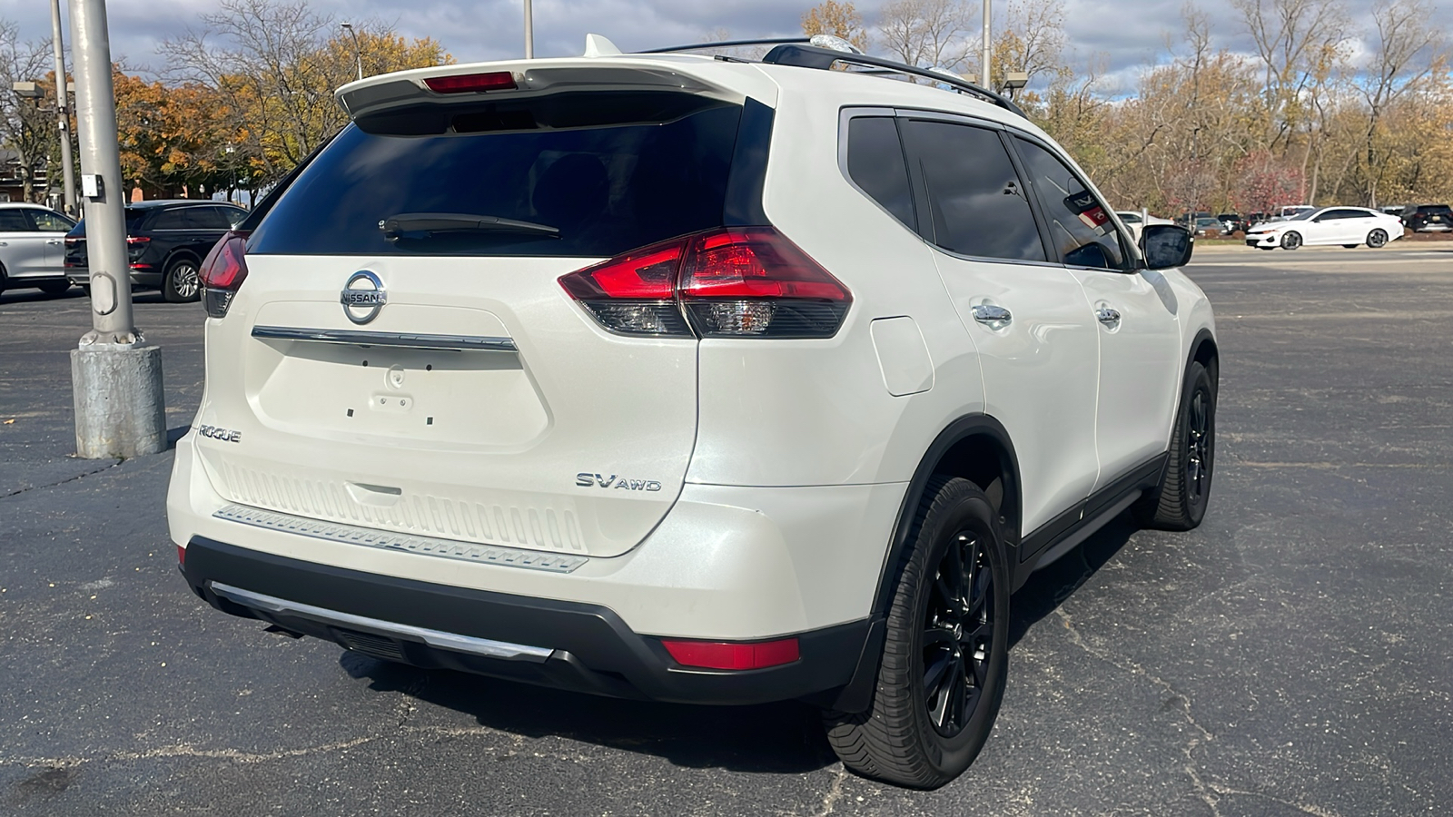 2017 Nissan Rogue S 4