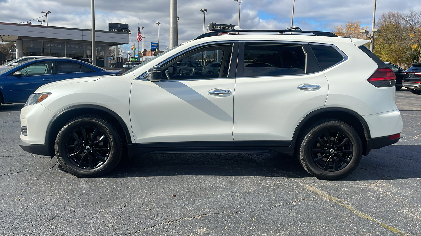 2017 Nissan Rogue S 6