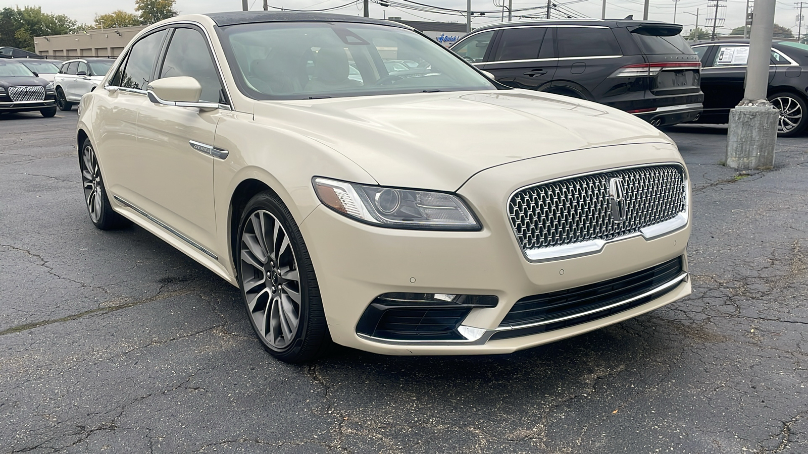 2018 Lincoln Continental Reserve 2