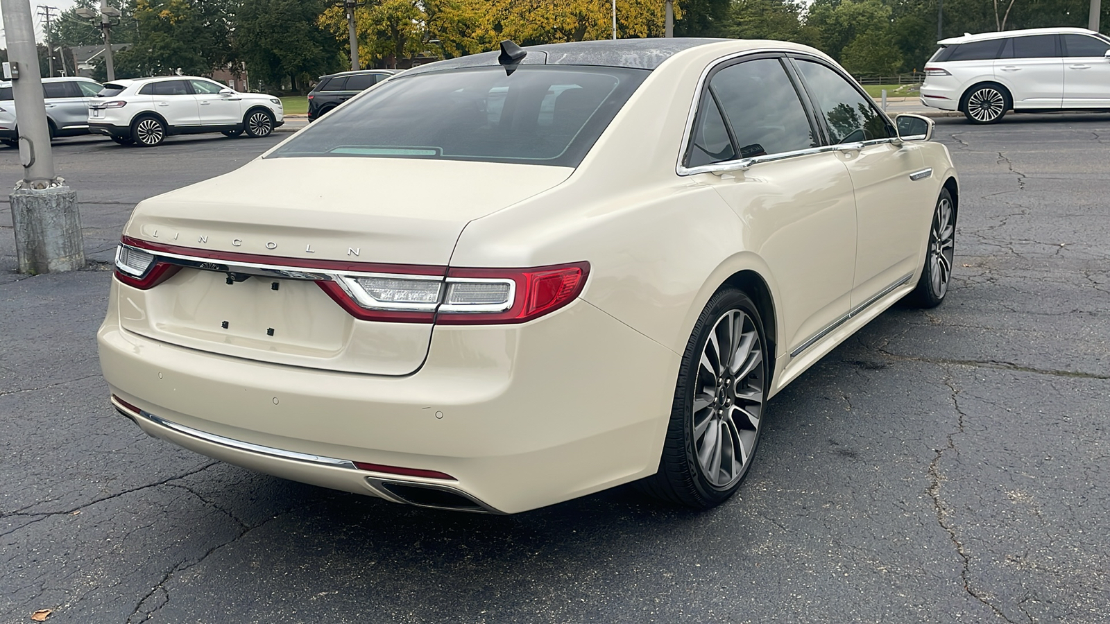 2018 Lincoln Continental Reserve 4