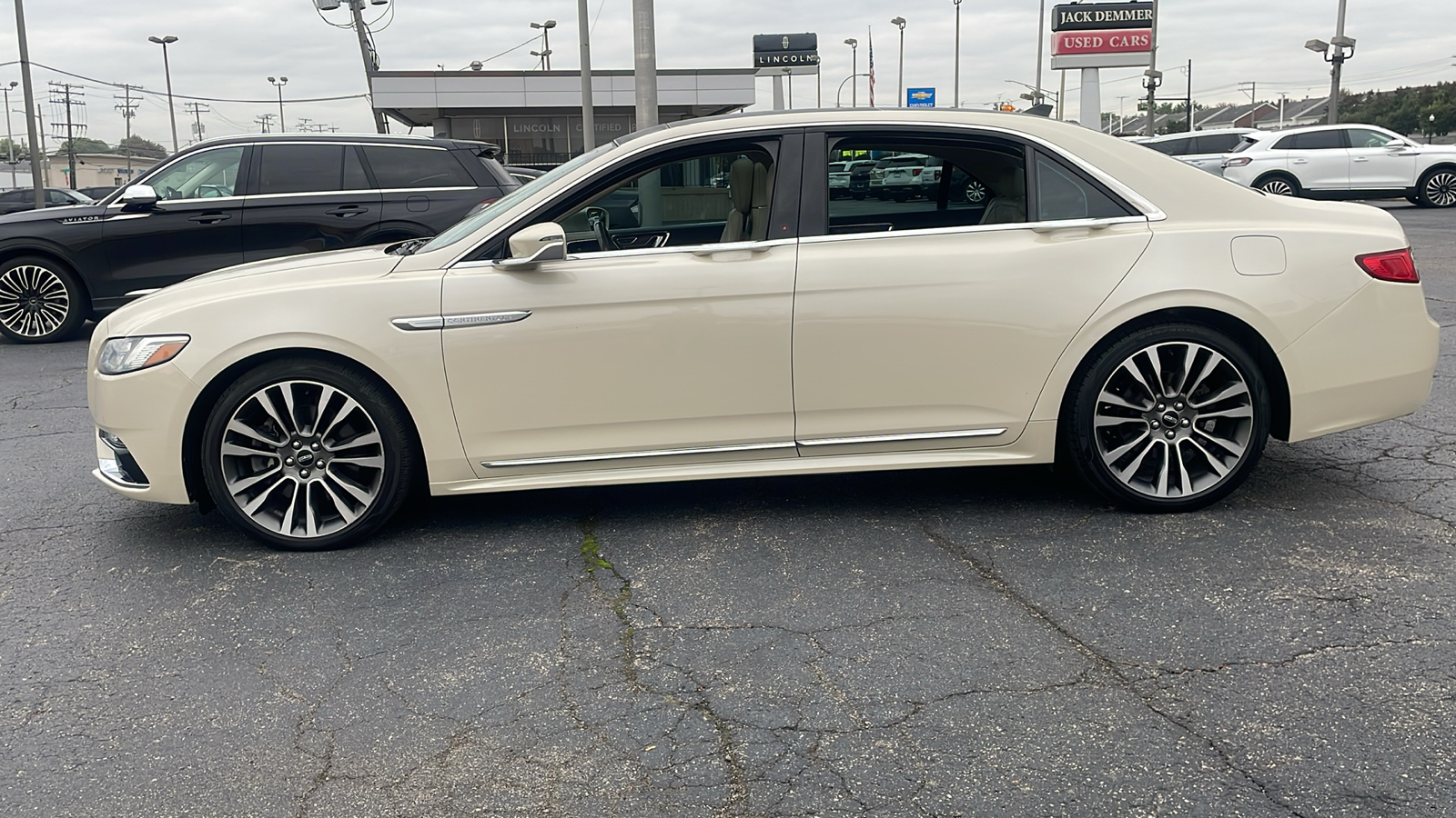 2018 Lincoln Continental Reserve 6