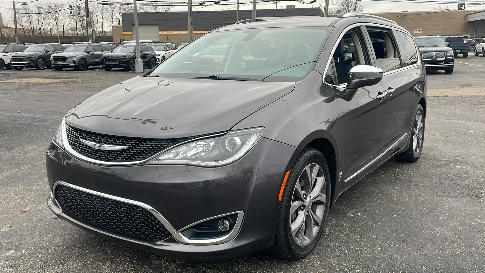 2018 Chrysler Pacifica Limited 7