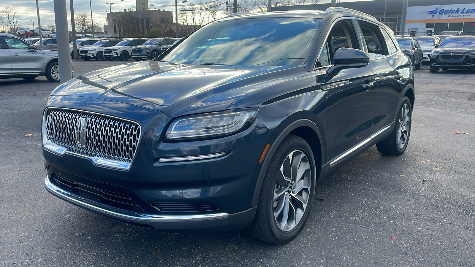 2022 Lincoln Nautilus Reserve 8