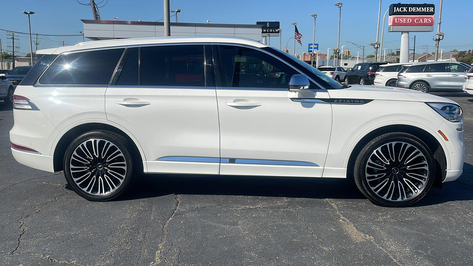 2022 Lincoln Aviator Black Label 3