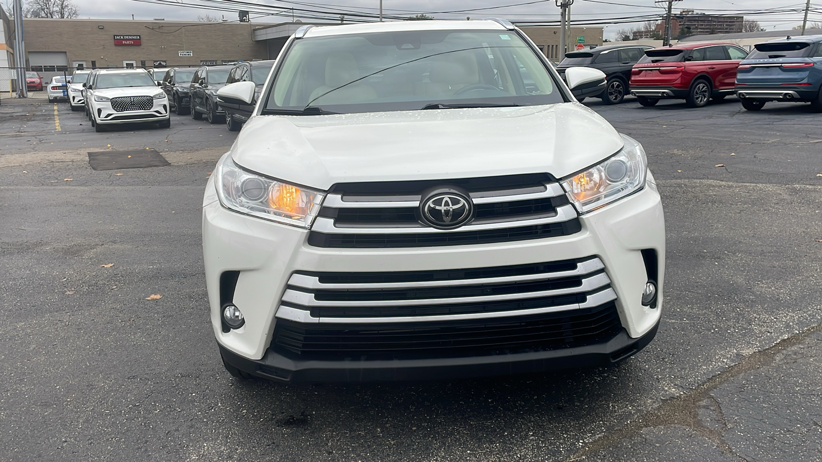 2018 Toyota Highlander XLE 35