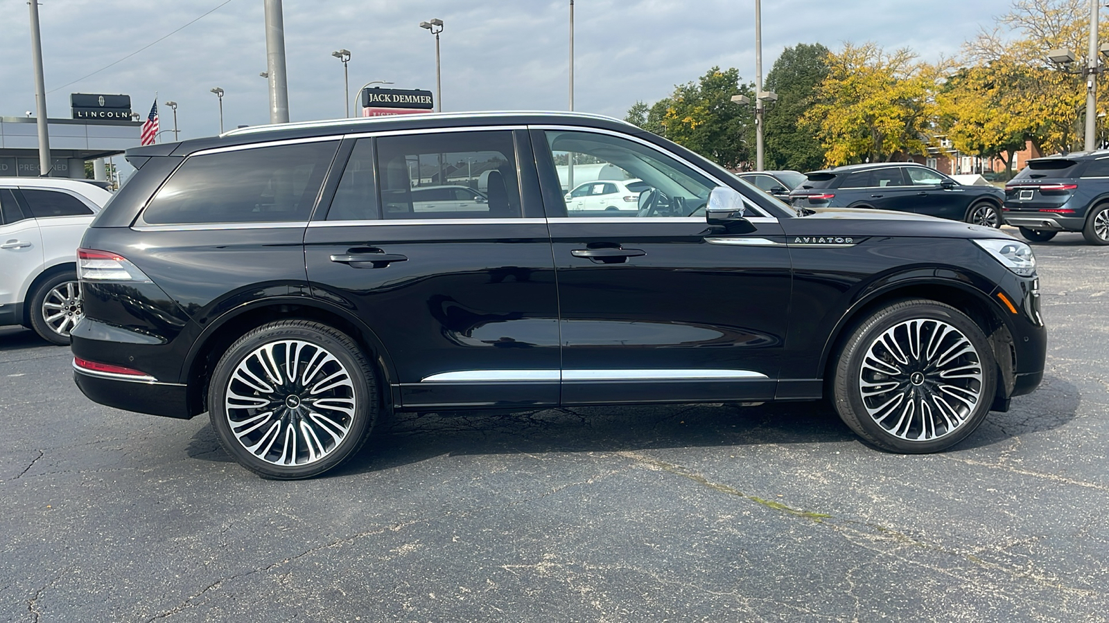 2022 Lincoln Aviator Black Label 3