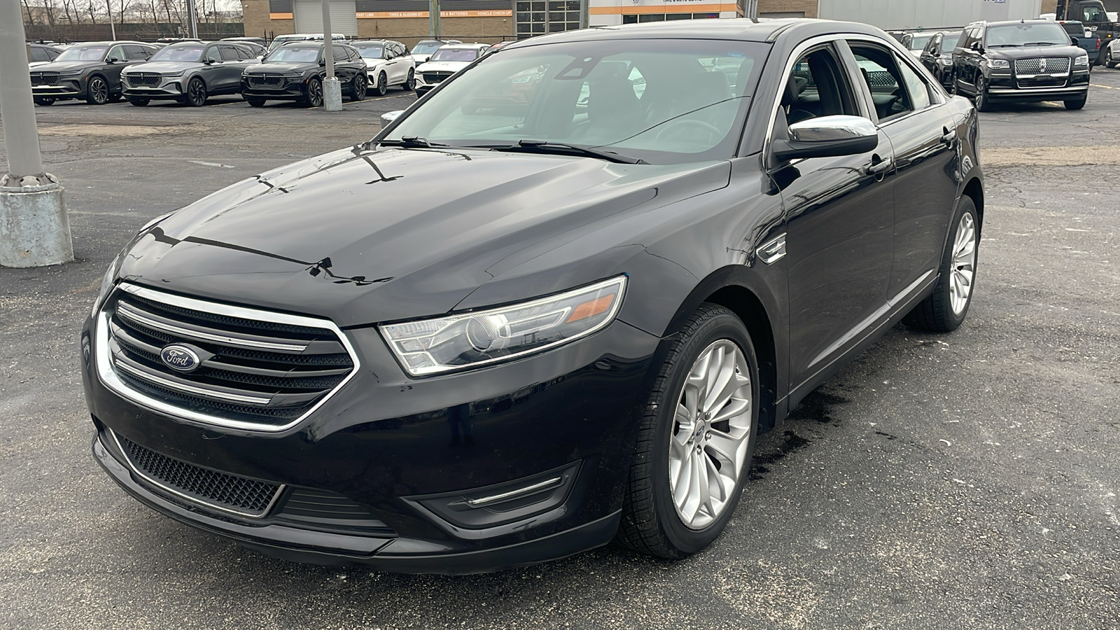 2019 Ford Taurus Limited 7