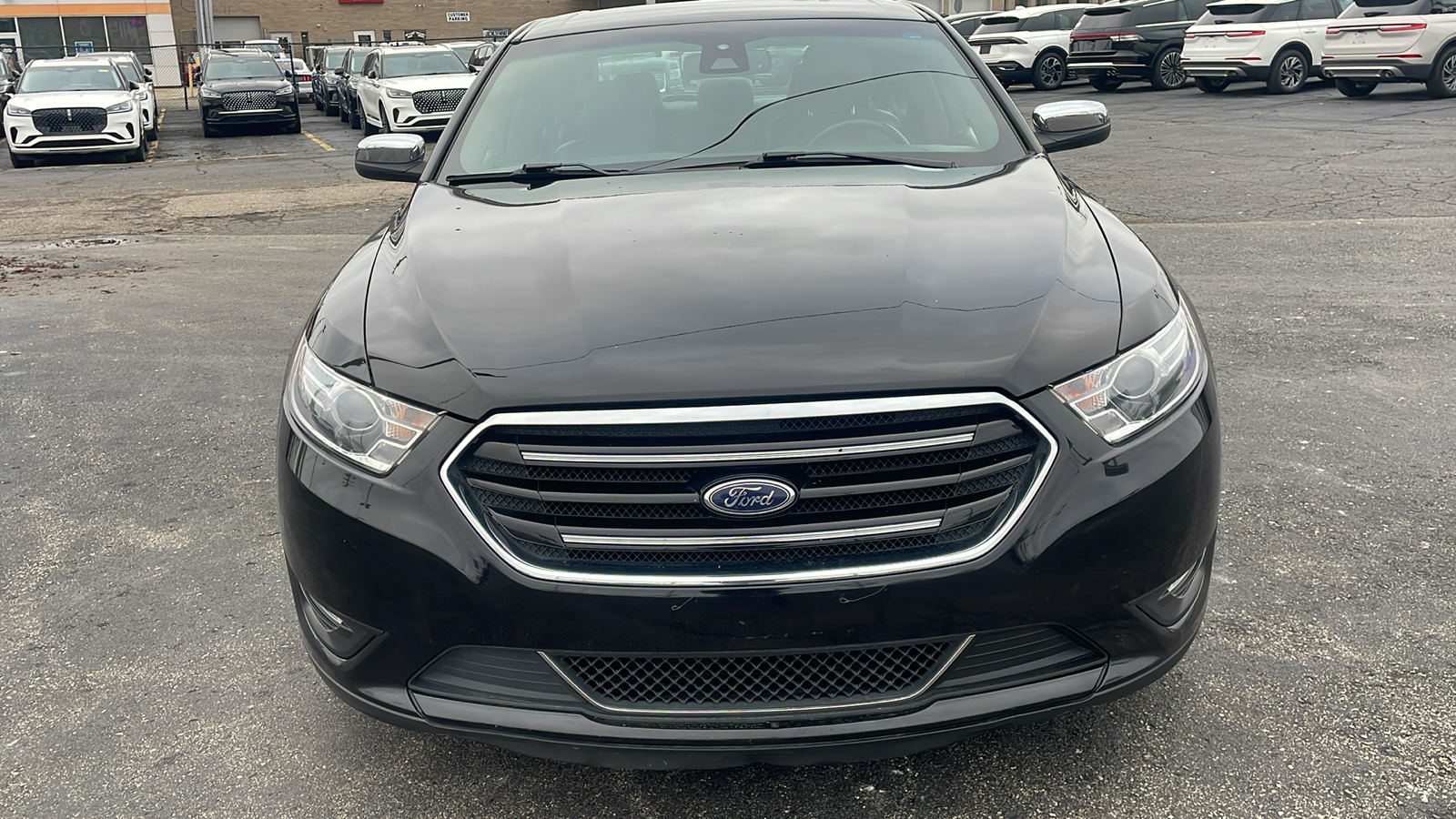 2019 Ford Taurus Limited 28