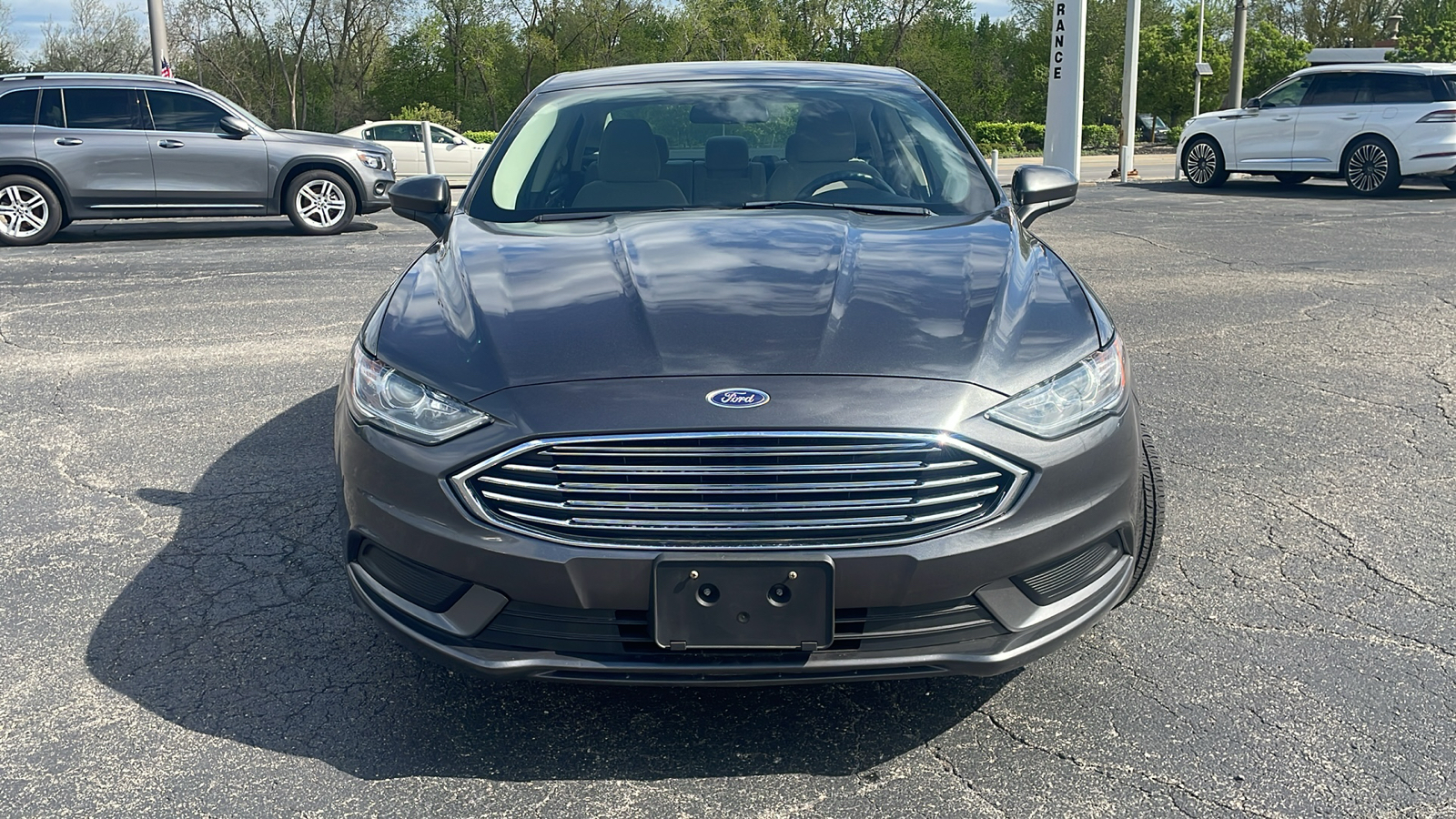 2017 Ford Fusion S 29
