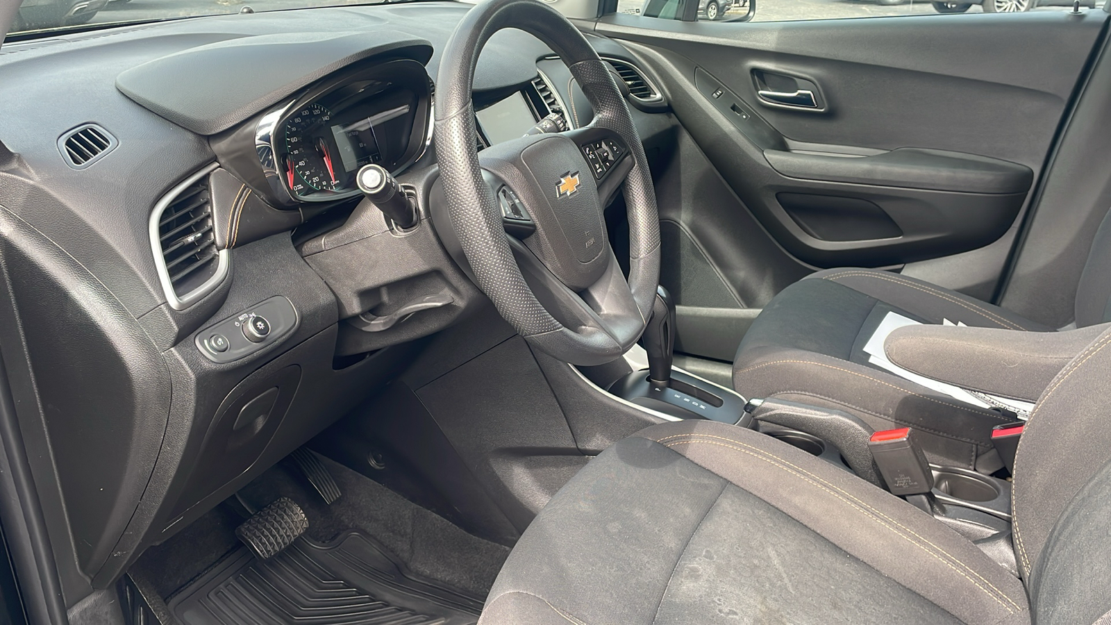 2019 Chevrolet Trax LS 11
