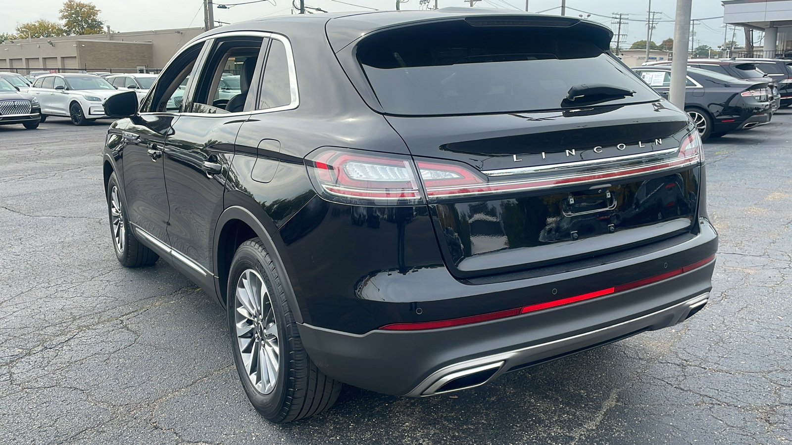 2021 Lincoln Nautilus Standard 4