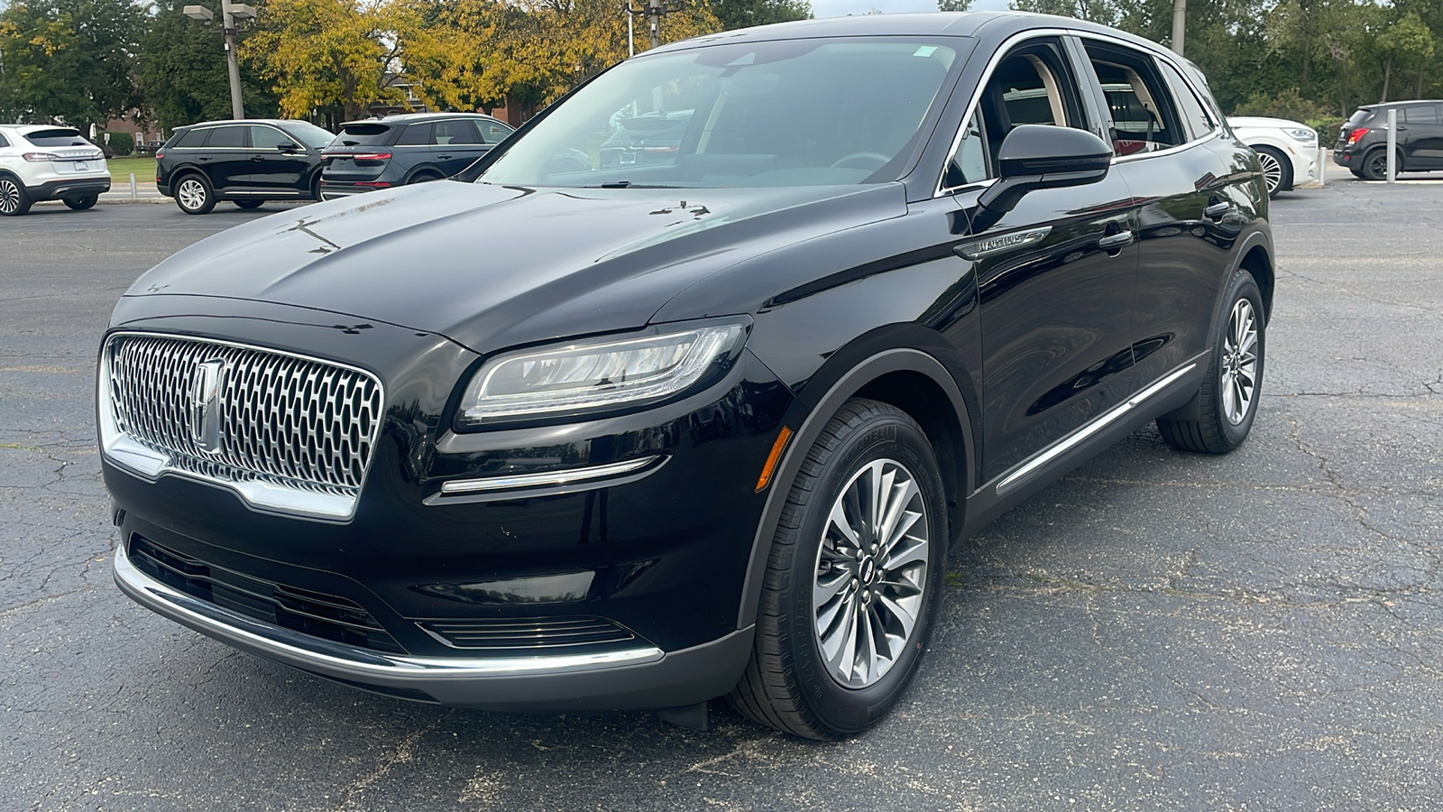 2021 Lincoln Nautilus Standard 6