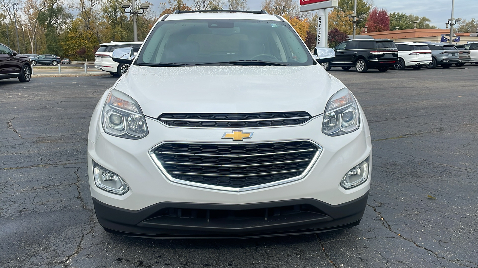 2017 Chevrolet Equinox Premier 34