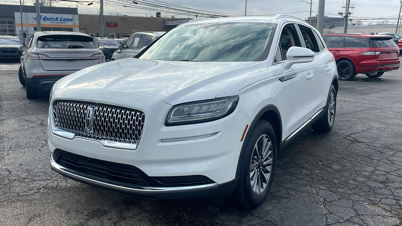 2021 Lincoln Nautilus Standard 7