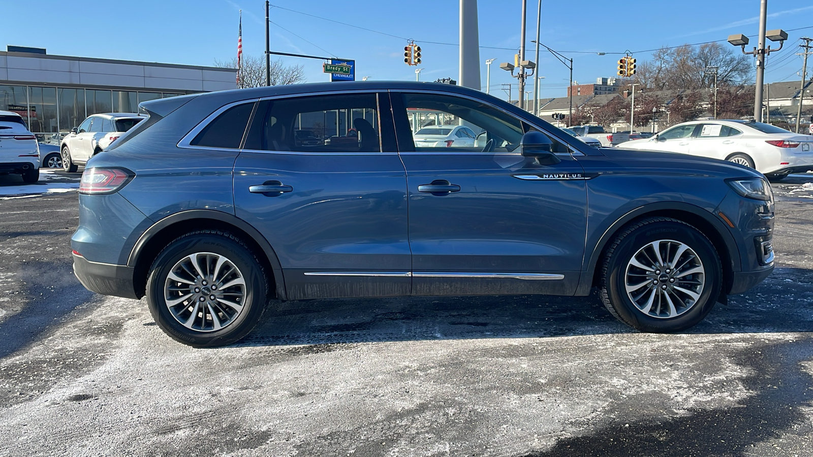 2019 Lincoln Nautilus Select 3