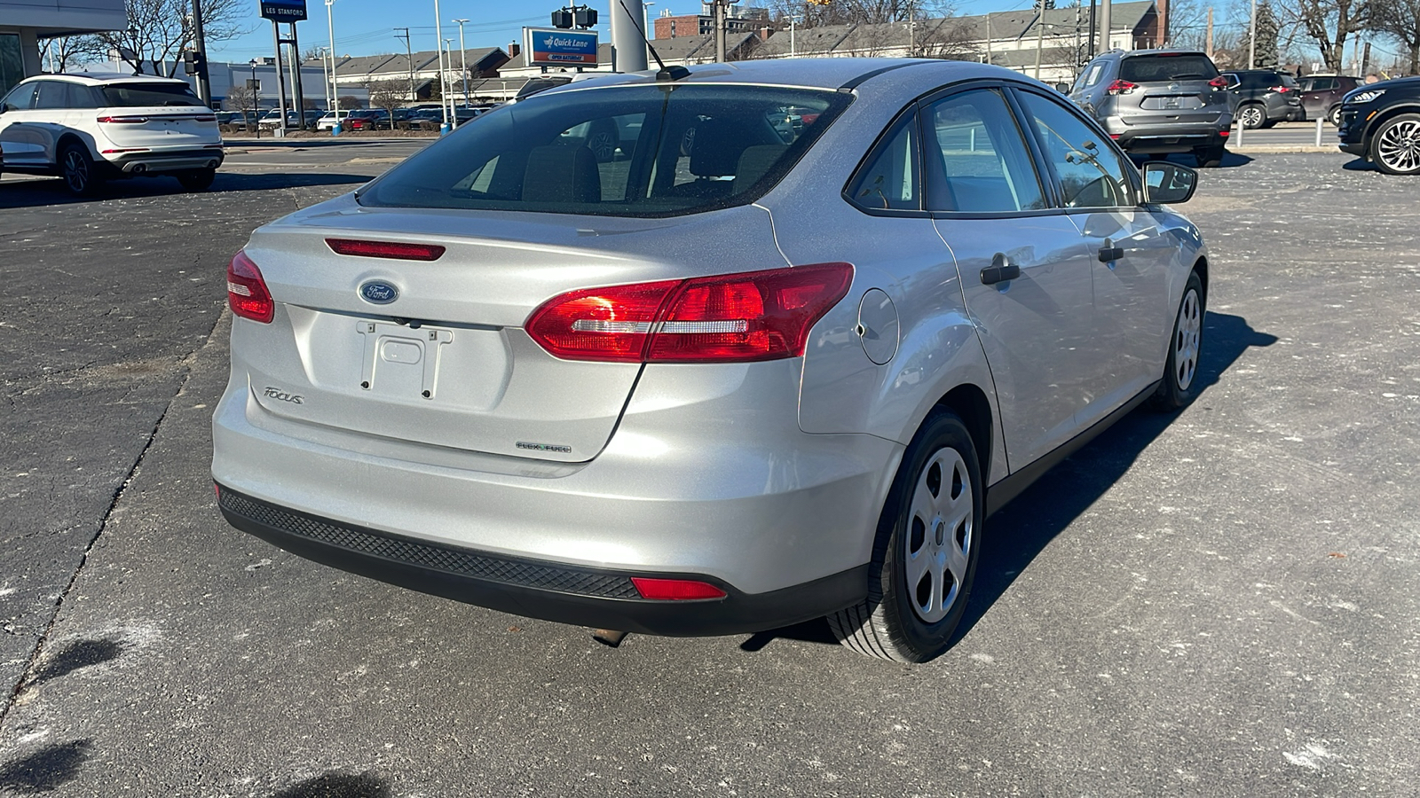 2016 Ford Focus S 3