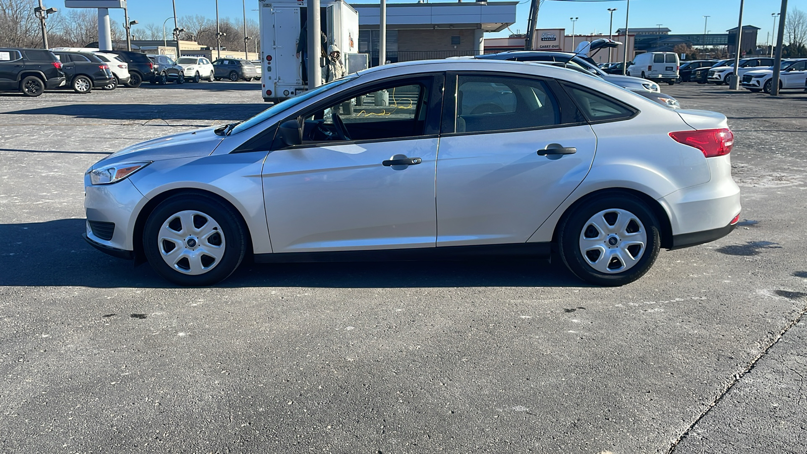 2016 Ford Focus S 5