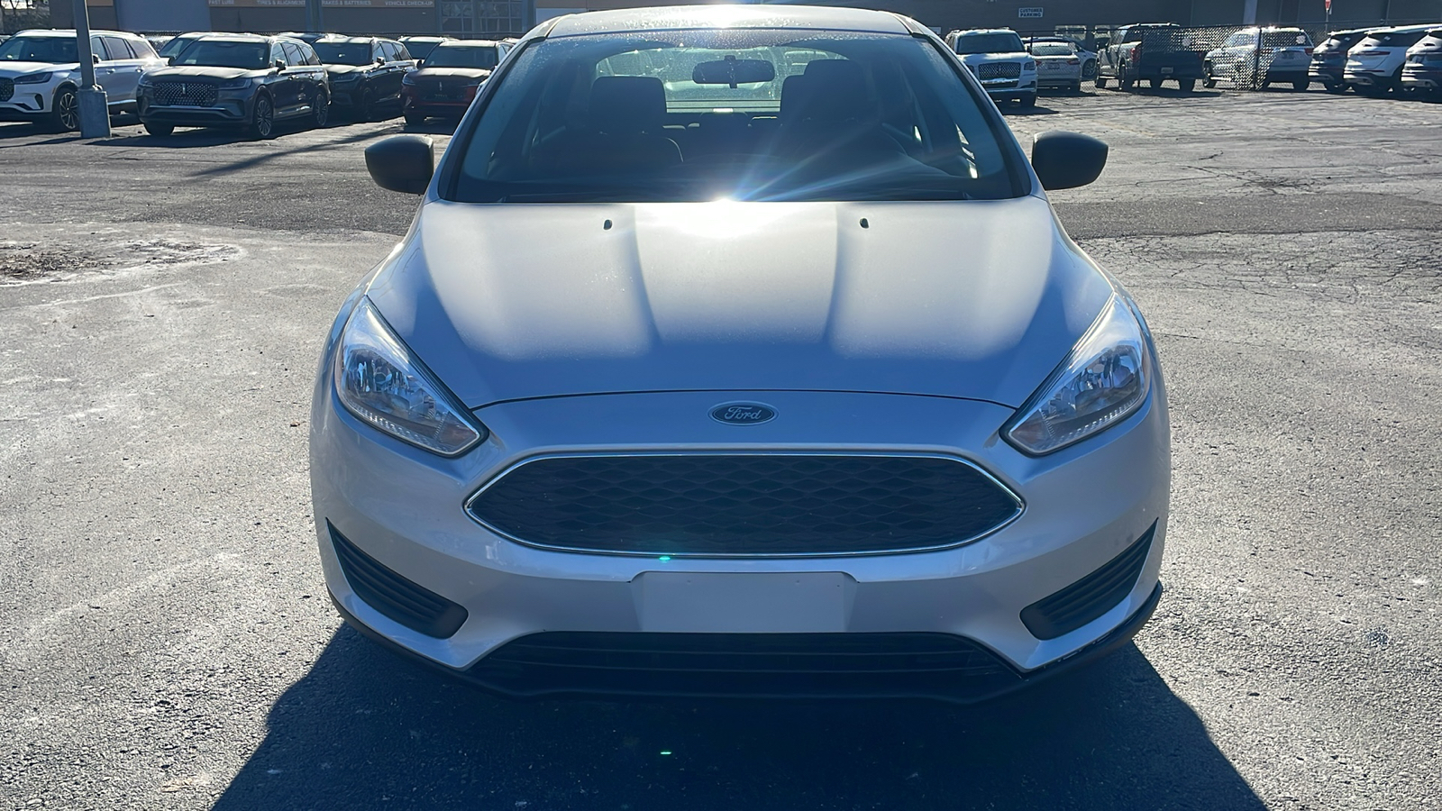 2016 Ford Focus S 26