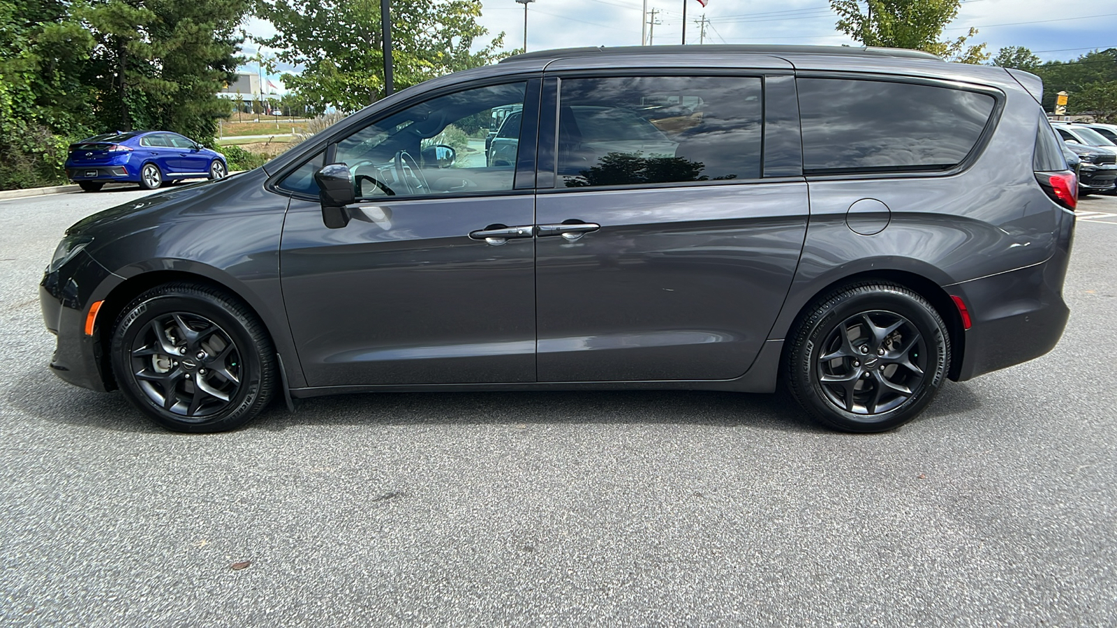 2019 Chrysler Pacifica Touring L Plus 8