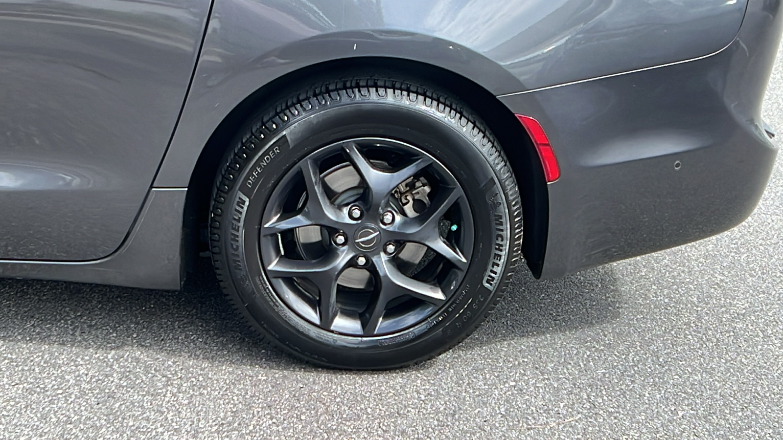 2019 Chrysler Pacifica Touring L Plus 9