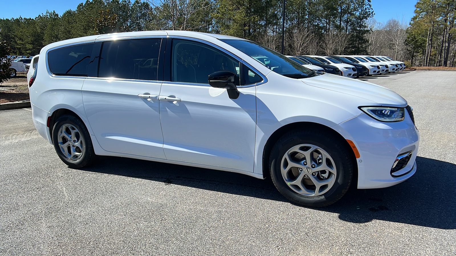 2024 Chrysler Pacifica Limited 4