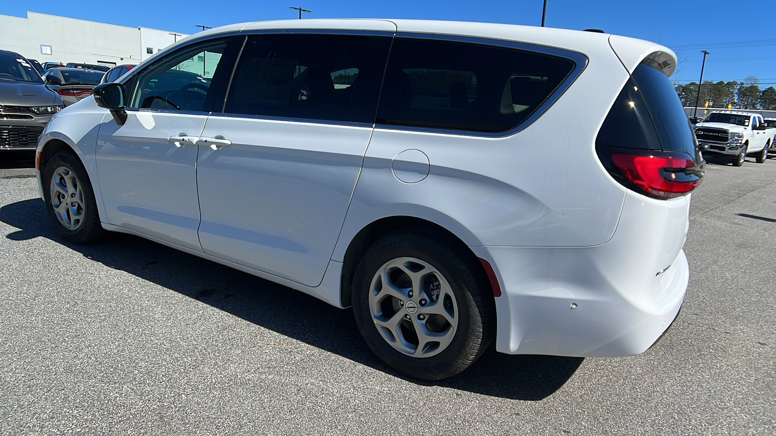 2024 Chrysler Pacifica Limited 7