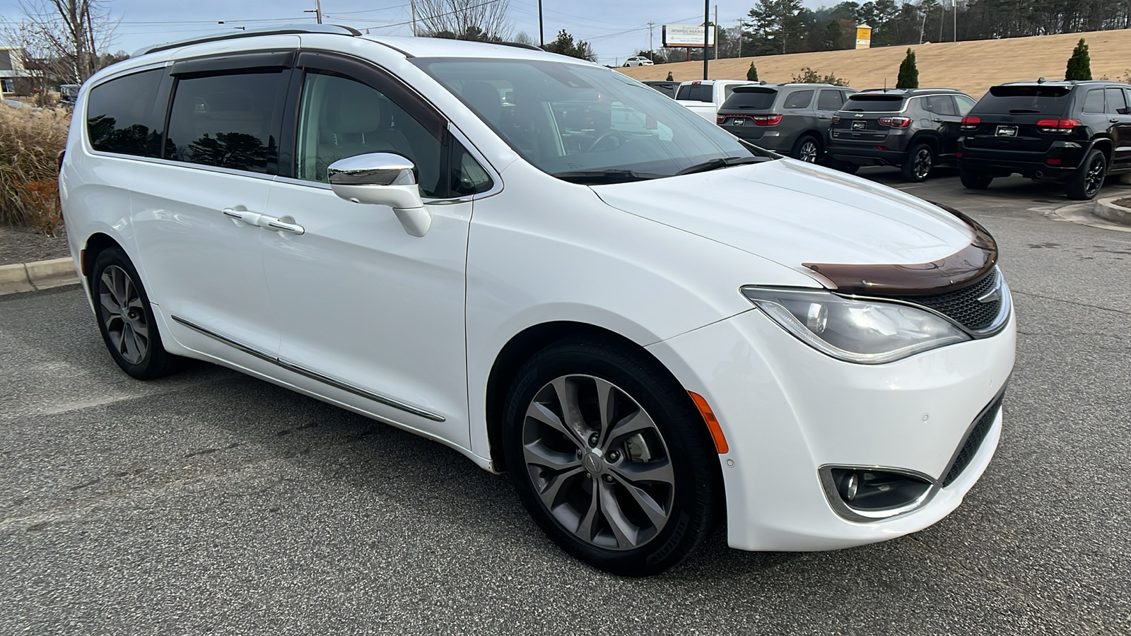 2018 Chrysler Pacifica Limited 3