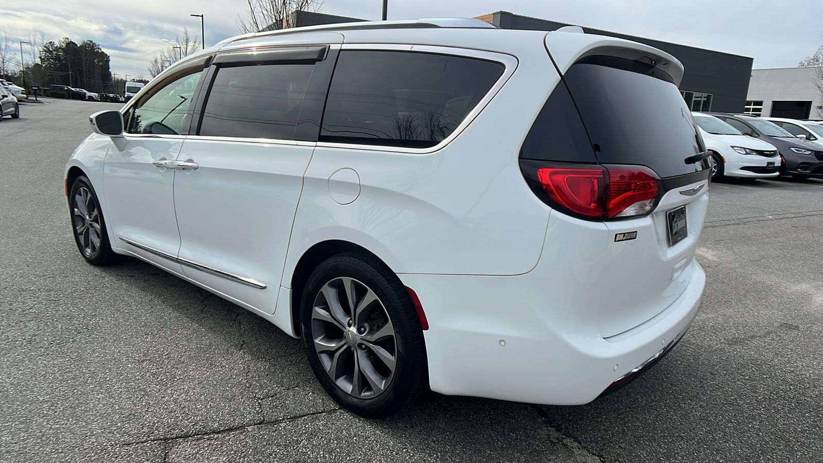 2018 Chrysler Pacifica Limited 7