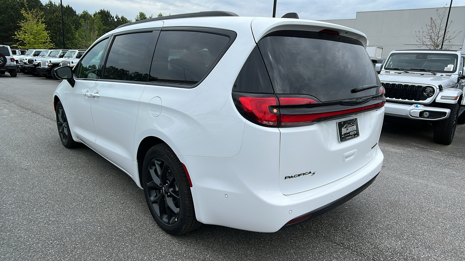 2024 Chrysler Pacifica Limited 7