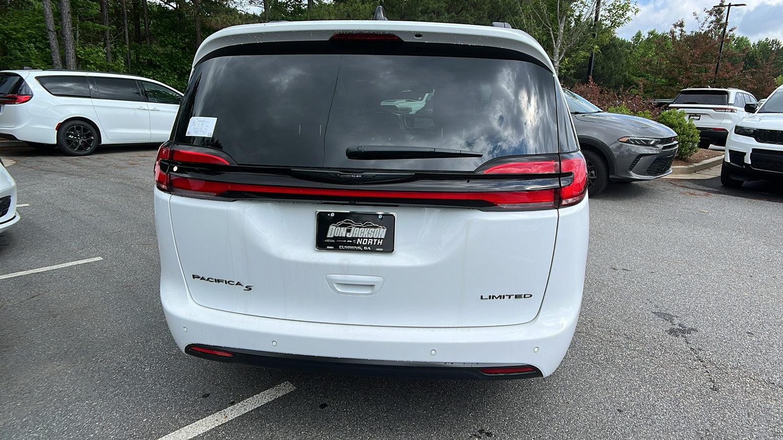 2024 Chrysler Pacifica Limited 6